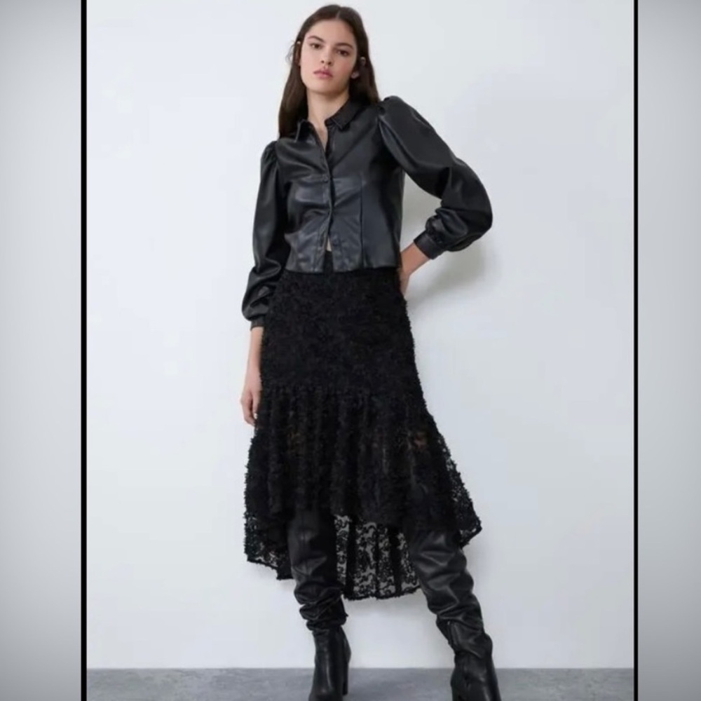 Zara 3D Textured Midi Skirt NWT